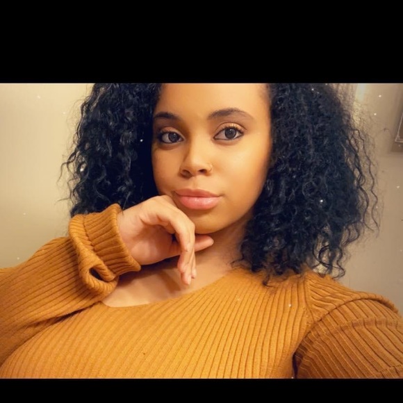 Meet your Posher, Tiera - Picture 1 of 1